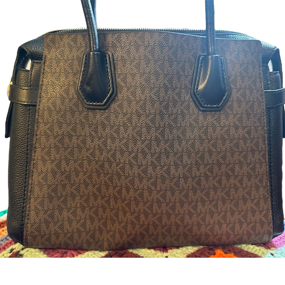 Michael Kors Bag - Mercer Medium Logo Belted Satchel - Picture 2 of 10